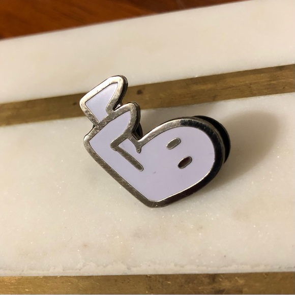 ✨2/$15-Fresno Nightcrawler Cryptid Enamel Pin - Picture 4 of 5